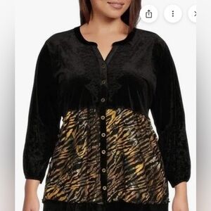 NWT Calessa Black velvet embroidered sheer bottom animal print L artsy blouse